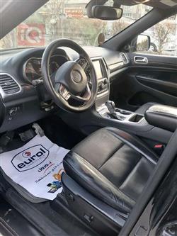 جیپ گراند شیرۆکی